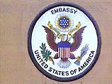 11 июня  посольство США в Москве, несмотря на траур в связи с кончиной Рейгана, будет проводить собеседования по выдаче виз 