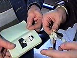 Считается, что Арабуля контролирует поставки наркотиков в столицу. Именно из-за наркотиков у него не раз случались серьезные неприятности с правоохранительными органами. Считается, что Арабуля контролирует поставки наркотиков в столицу. Именно из-за наркотиков у него не раз случались серьезные неприятности с правоохранительными органами.