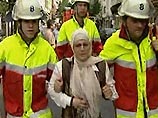 В жилом доме в Кельне взорвана бомба, начиненная 1000 гвоздей: 17 раненых (ФОТО) В жилом доме в Кельне взорвана бомба, начиненная 1000 гвоздей: 17 раненых (ФОТО)