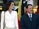 Иорданскую королеву-палестинку Ранию муж произвел в полковники Иорданскую королеву-палестинку Ранию муж произвел в полковники