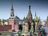 В Кремле по случаю праздника накрыли столы под открытым небом на 1500 персон 