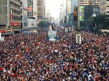 Самый массовый парад сексуальных меньшинств прошел в минувшее воскресенье в бразильском городе Сан-Паулу. По оценкам полиции, в нем приняли участие 1,5 млн человек