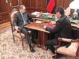 Руководитель МЧС Сергей Шойгу представил сегодня президенту России Владимиру Путину доклад о причинах ситуации в Приморье и мерах по выходу из нее Руководитель МЧС Сергей Шойгу представил сегодня президенту России Владимиру Путину доклад о причинах ситуации в Приморье и мерах по выходу из нее