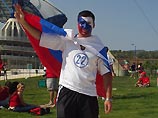 Российские болельщики в Португалии денег не считают Российские болельщики в Португалии денег не считают