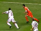 Голландия - Латвия 3:0. "Оранжевые" стали последними четвертьфиналистами ЕВРО-2004