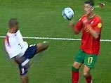 Португалия - Англия 2:2 (8:7-пен). Хозяева ЕВРО-2004 выживают в лиссабонском триллере Португалия - Англия 2:2 (8:7-пен). Хозяева ЕВРО-2004 выживают в лиссабонском триллере