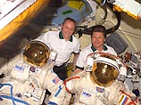 ЧП на МКС: во время выхода космонавтов в открытый космос упало давление в баллоне
скафандра