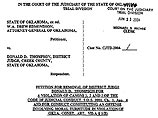 В судебных документах, опубликованных сайтом The Smoking Gun, репортер описал звуки, издаваемые судьей, как "шум, словно бы издаваемый насосом для измерения кровяного давления". Давление действительно нарастало, корреспондент не слишком ошибся В судебных документах, опубликованных сайтом The Smoking Gun, репортер описал звуки, издаваемые судьей, как "шум, словно бы издаваемый насосом для измерения кровяного давления". Давление действительно нарастало, корреспондент не слишком ошибся