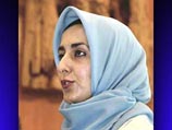 Cуд отклонил иск мусульманской учительницы Фереште Лудин, которая требовала разрешить ей вести уроки в хиджабе, за что была уволена из школы