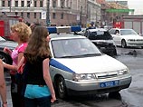 В центре Москвы напротив памятника Пушкину сгорел автомобиль (ФОТО) В центре Москвы напротив памятника Пушкину сгорел автомобиль (ФОТО)