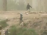 иракском городе Неджеф в субботу возобновились бои между вооруженными иракскими повстанцами "Армии Махди", подчиняющейся шиитскому радикальному лидеру Муктаде ас-Садру, и солдатами американских оккупационных сил