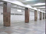В Питере на станции метро "Ленинский проспект" появились трещины. Эту ветку в субботу открыл Путин