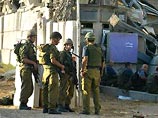 Несколько палестинских ракет типа "Кассам" разорвались во вторник в израильском городе Сдерот, в котором в этот момент находился премьер-министр Израиля Ариэль Шарон