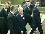 Полиция будет круглосуточно следить за Милошевичем
