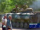 В Южной Осетии взяты в заложники 35 миротворцев. Россия ввела войска и технику (ФОТО)