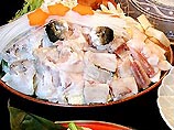 Мясо фугу, принадлежащей к семейству иглобрюхих, - самый изысканный ингредиент для суши