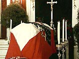В ведомстве федерального президента отметили, что церемония похорон Клестиля начнется в субботу в 13:00 мск в главном католическом соборе Австрии - Штефансдом, где пройдет реквием. Служить литургию будет архиепископ Вены кардинал Кристоф Шенборн