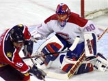 Клубы НХЛ борются за своих хоккеистов с покупателями из России