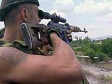 По словам источник в штабе Объединенной группировки войск (ОГВ) на Северном Кавказе, начался затяжной бой между спецназом и боевиками.