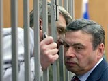 Суд отклонил ходатайство адвокатов Платона Лебедева и рассматривает
еще одно
Суд отклонил ходатайство адвокатов Платона Лебедева и рассматривает
еще одно