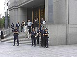 Из штаб-квартиры полиции Нью-Йорка пропали двери стоимостью 200 тыс. долларов 