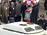 Проводить в последний путь популярного в стране парламентария Февзи Шиханлыоглу приехали люди со всех уголков Турции Проводить в последний путь популярного в стране парламентария Февзи Шиханлыоглу приехали люди со всех уголков Турции
