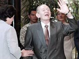 Бывший американский солдат, который дезертировал в КНДР, воссоединился с женой Бывший американский солдат, который дезертировал в КНДР, воссоединился с женой