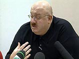 Каху Бендукидзе оплевали демонстранты Каху Бендукидзе оплевали демонстранты