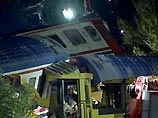 Скоростной поезд, следовавший по маршруту Стамбул-Анкара, потерпел в четверг крушение спустя примерно два часа после отправления из Стамбула