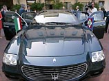 Президент Италии получил ключи от нового лимузина Maserati Quatroporte Президент Италии получил ключи от нового лимузина Maserati Quatroporte