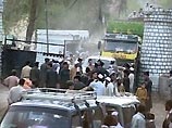 В Пакистане семинаристы подорвались на бомбе - один погибший В Пакистане семинаристы подорвались на бомбе - один погибший