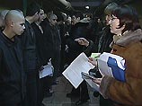 Группа правозащитников привезла сегодня в московское СИЗО N 5 подарки подросткам Группа правозащитников привезла сегодня в московское СИЗО N 5 подарки подросткам
