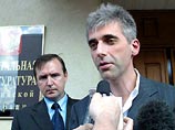 Как сообщили в понедельник в суде, согласно постановлению следователя прокуратуры, Невзлин обвиняется в том, что, по сути, является заказчиком убийства супругов Гориных в 2002 году