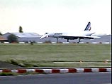 Сверхзвуковой пассажирский самолет Concorde сегодня прибывает в парижский международный аэропорт Руасси по завершении двухнедельных наземных технических испытаний на базе французских ВВС Сверхзвуковой пассажирский самолет Concorde сегодня прибывает в парижский международный аэропорт Руасси по завершении двухнедельных наземных технических испытаний на базе французских ВВС