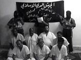 Иракская группировка "Черные знаменосцы", захватившая  7 иностранцев продлили на сутки срок действия ультиматума