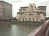 Великобритания сегодня заявила, что ей удалось "добиться судебного запрета, согласно которому бывший сотрудник разведки MI6 Ричард Томлинсон не получит гонораров за свою книгу"