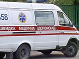 На Украине с обрушившегося моста упал микроавтобус. Один погиб, двое ранены На Украине с обрушившегося моста упал микроавтобус. Один погиб, двое ранены