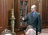 Президент России Владимир Путин провел в Кремле в субботу двухчасовое рабочее совещание по экономическим вопросам Президент России Владимир Путин провел в Кремле в субботу двухчасовое рабочее совещание по экономическим вопросам