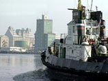 В Калининградском морском канале произошел крупный разлив дизельного топлива В Калининградском морском канале произошел крупный разлив дизельного топлива