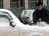 Ситуация с уборкой снега в Москве близка к авральной