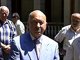 Лужков обсудил с властями Абхазии возможность оказания гуманитарной помощи Лужков обсудил с властями Абхазии возможность оказания гуманитарной помощи