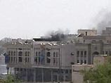Судя по кадрам прямой трансляции с места событий, переданным катарским спутниковым телеканалом Al-Jazeera, американские ВВС продолжают бомбардировку некоторых районов города