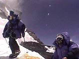 В Киргизии приостановлен поиск альпинистов, попавших в лавину