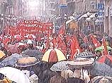 В Австрии годовщину приведения к присяге правительства отметили маршем протеста В Австрии годовщину приведения к присяге правительства отметили маршем протеста