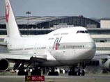 В пассажирский самолет японской авиакомпании ударила молния