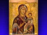 В день православного праздника, посвященнного Смоленской иконе Божией Матери, в Тюменском областном музее изобразительных искусств была развернута экспозиция, представляющая зрителям иконы одного из четырех основных иконописных циклов - богородичного
