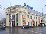 Новая угроза взрыва в Москве: идет эвакуация торгового центра "Звездочка" на Таганке Новая угроза взрыва в Москве: идет эвакуация торгового центра "Звездочка" на Таганке