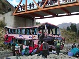 В Перу в среду автобус с местными и иностранными туристами попал в автокатастрофу неподалеку от города Куско