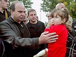 Кортеж грузинского премьера, совершающего поездку по Цхинвальскому региону, был обстрелян из стрелкового оружия и минометов, когда по объездной дороге приближался к селу Эредви Кортеж грузинского премьера, совершающего поездку по Цхинвальскому региону, был обстрелян из стрелкового оружия и минометов, когда по объездной дороге приближался к селу Эредви