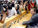 Канцлер ФРГ Герхард Шредер подтвердил, что удочерил российскую девочку. Об этом он заявил на пресс-конференции в среду Канцлер ФРГ Герхард Шредер подтвердил, что удочерил российскую девочку. Об этом он заявил на пресс-конференции в среду